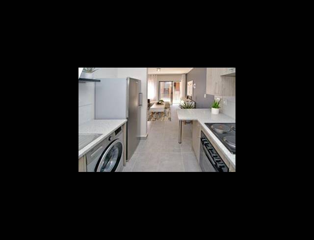 2 BEDROOM SECTIONAL TITLE FOR SALE IN GRAND CENTRAL